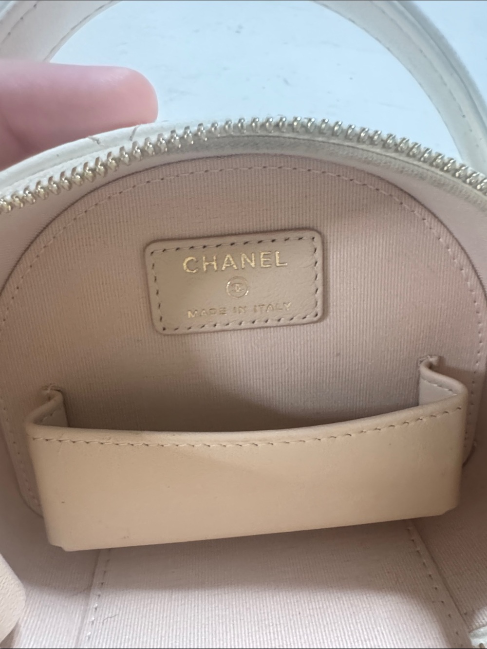 CHANEL White Quilted Mini Crossbody with Gold Chain - Picture 10 of 11